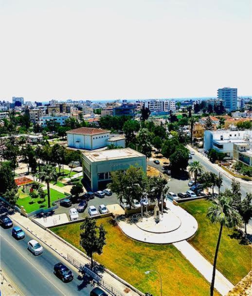 Lina 703 Apartamento Larnaca Exterior foto